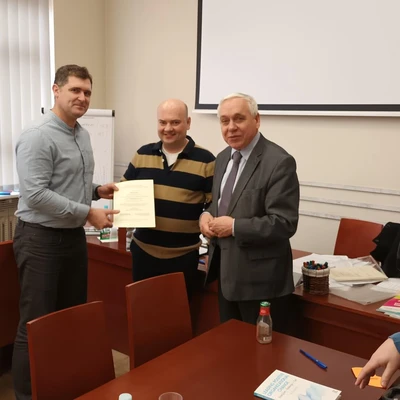 Rozdanie certyfikatów 02